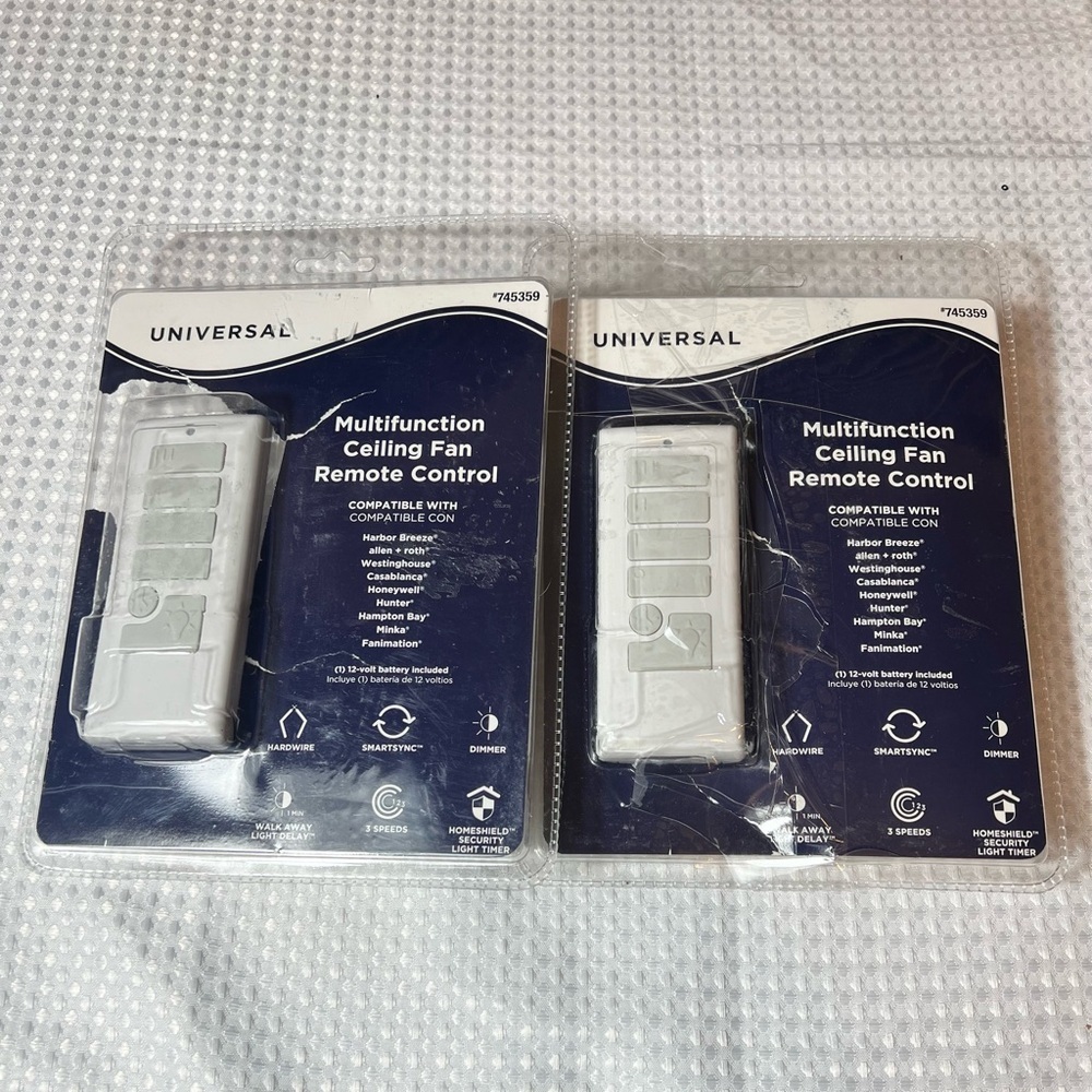 Universal White Multifunction Ceiling Fan Remote Control open boxes just (parts)